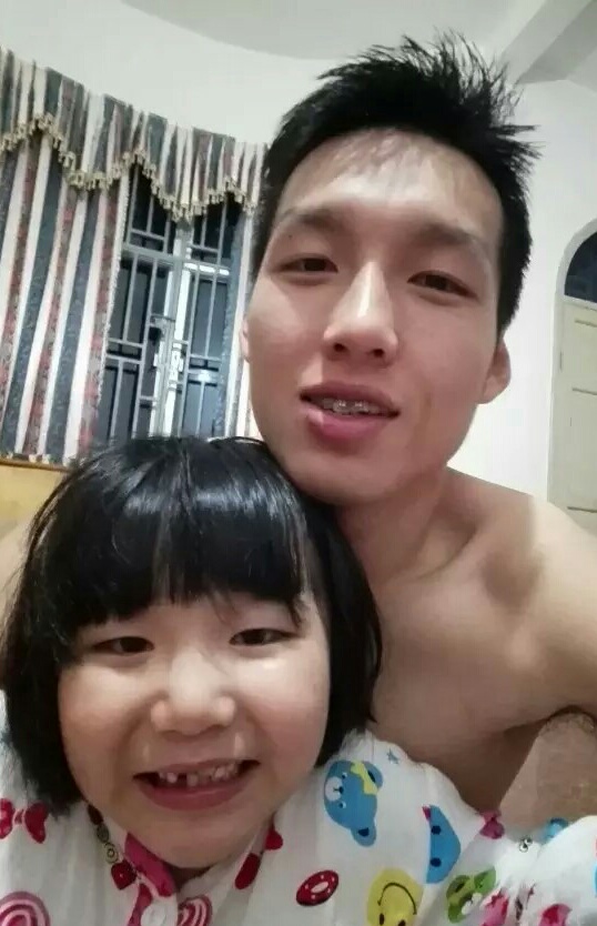 何教员的照片_福州家教通