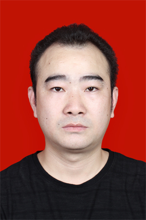 易教员的照片_福州家教通