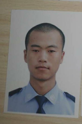卢教员的照片_福州家教通