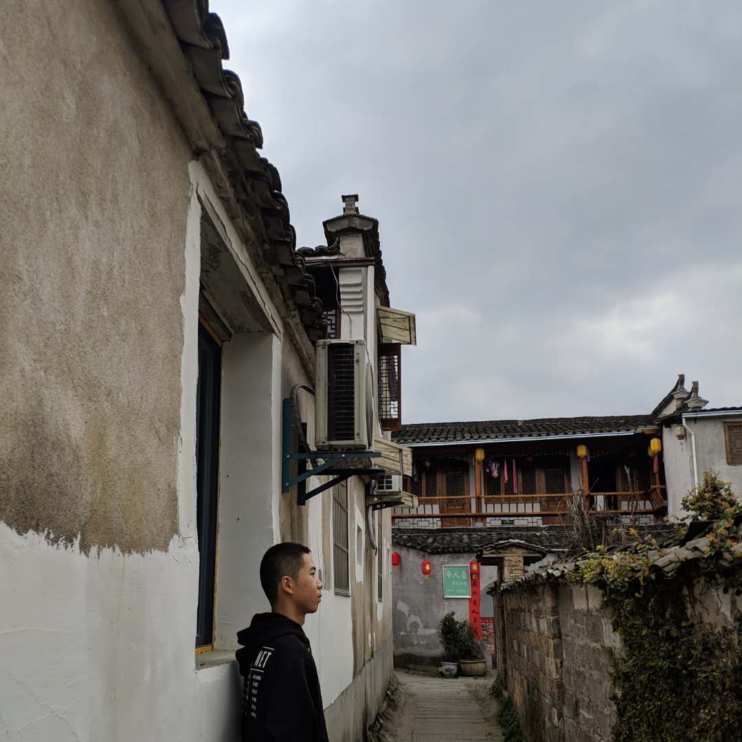 王教员的照片_福州家教通
